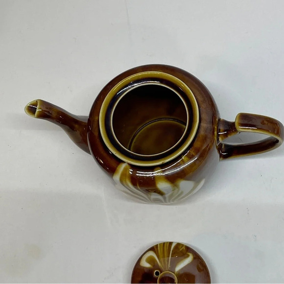 Pottery Glaze Teapot Brown And White, Made In China - Picture 2 of 11
